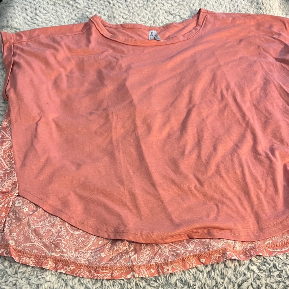 Seven7 Coral Tee